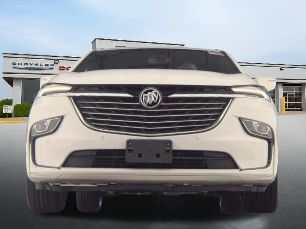 Used 2023 Buick Enclave Essence AWD/4WD image 3