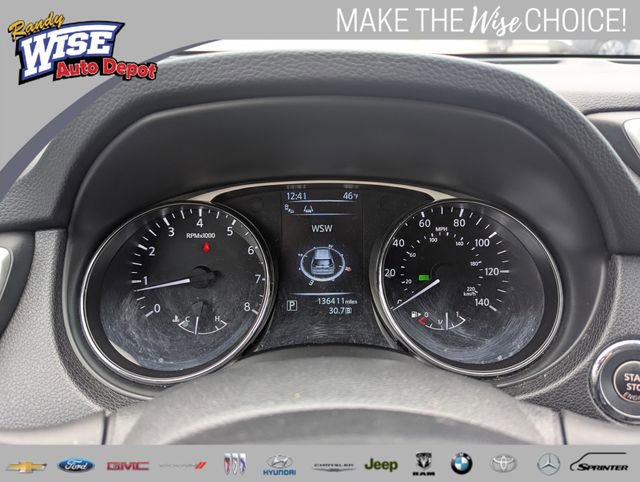 Used 2015 Nissan Rogue SV w/ SV Premium Package AWD/4WD image 13
