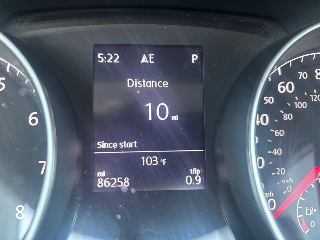 Used 2016 Volkswagen Golf S FWD image 15