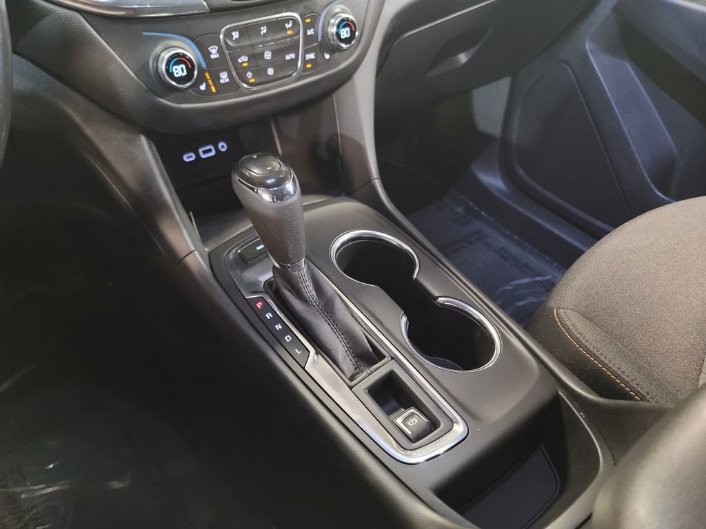 Used 2021 Chevrolet Equinox LT image 16