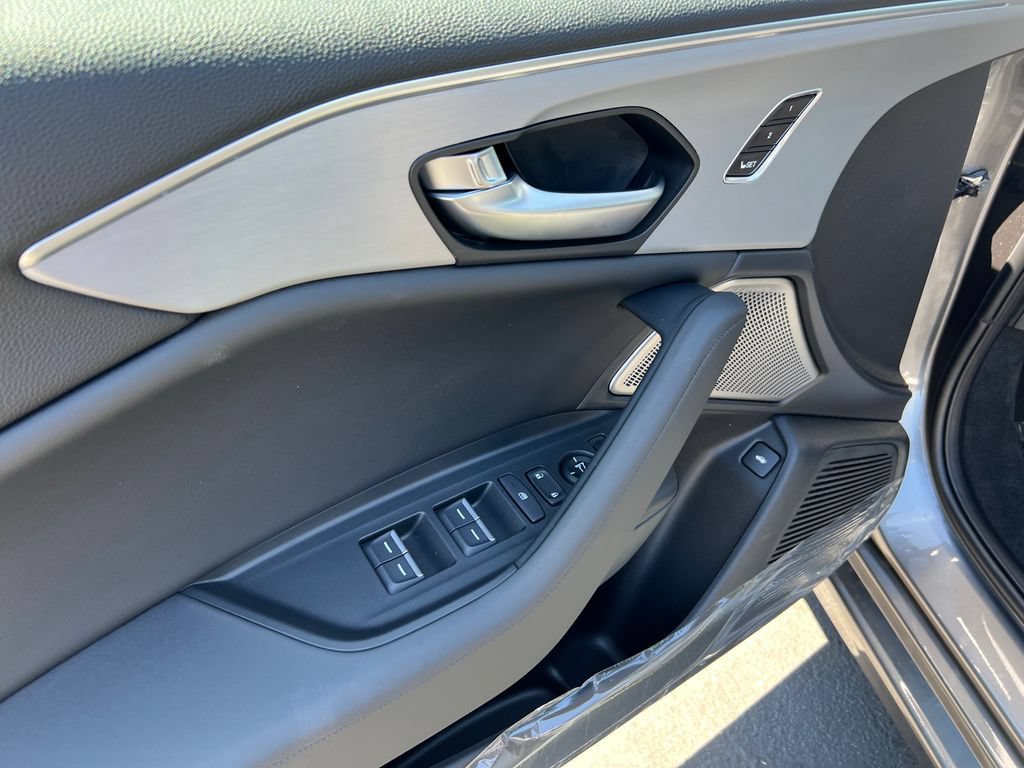 Used 2025 Acura TLX w/ Technology Package FWD image 12