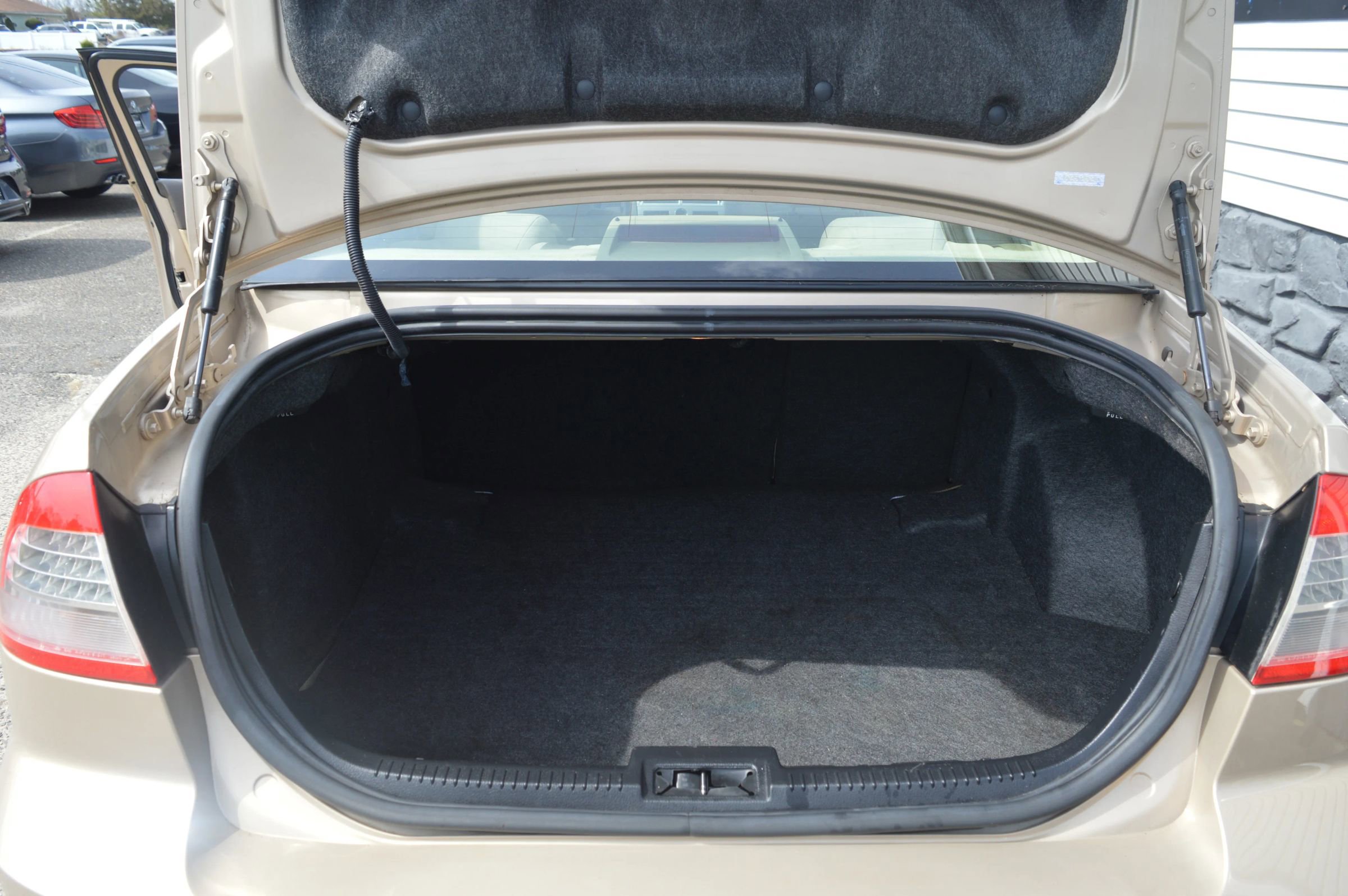 Used 2006 Mercury Milan image 9