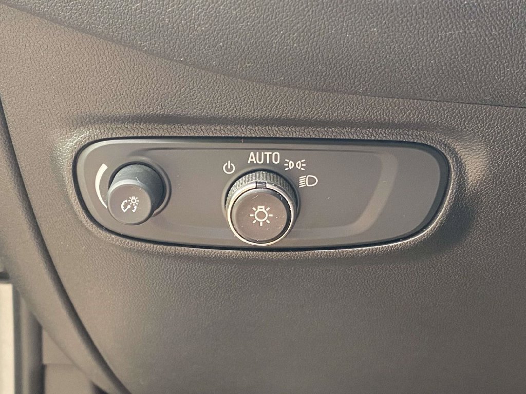 Used 2024 Chevrolet Equinox LT AWD/4WD image 17