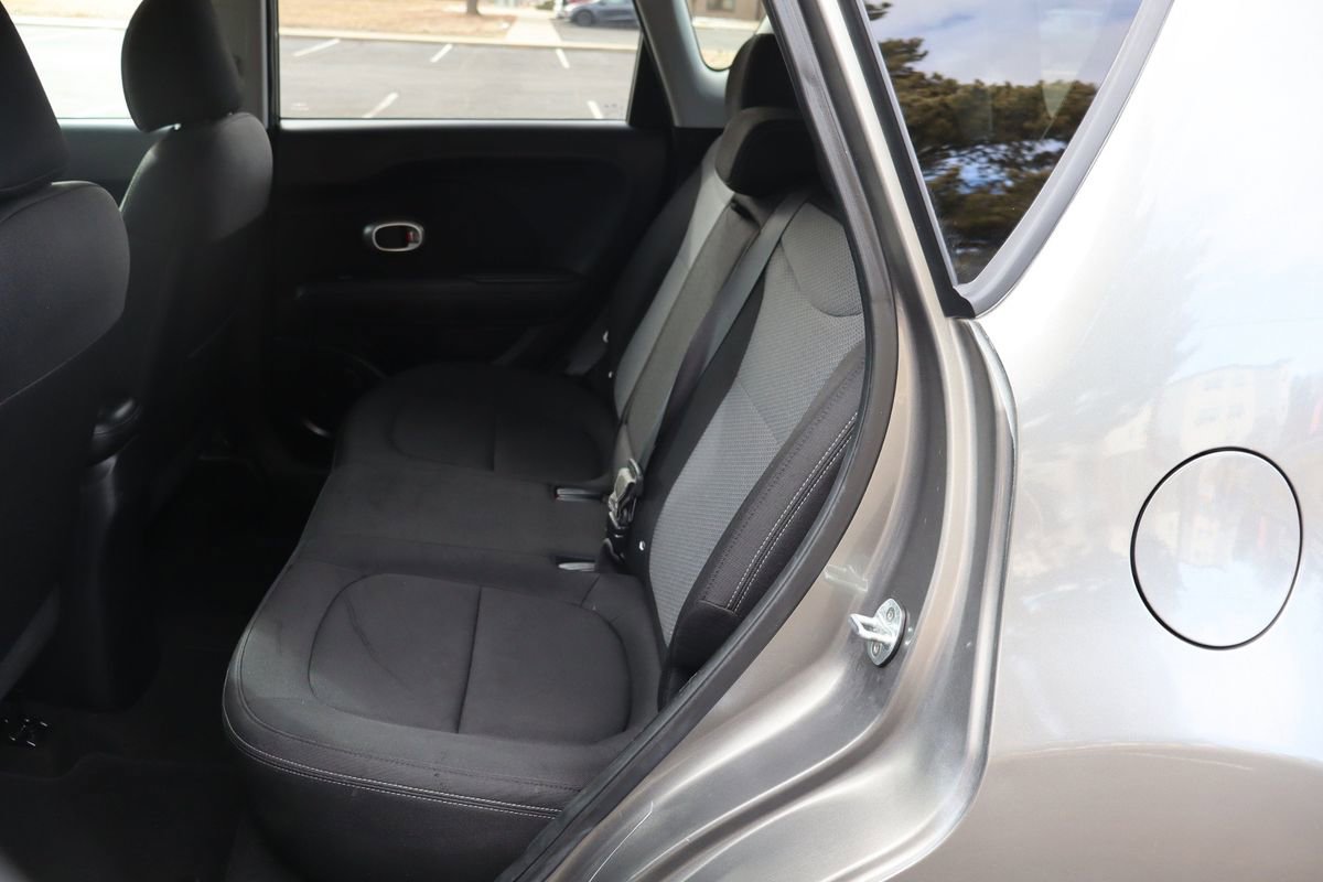 Used 2018 Kia Soul + FWD image 20