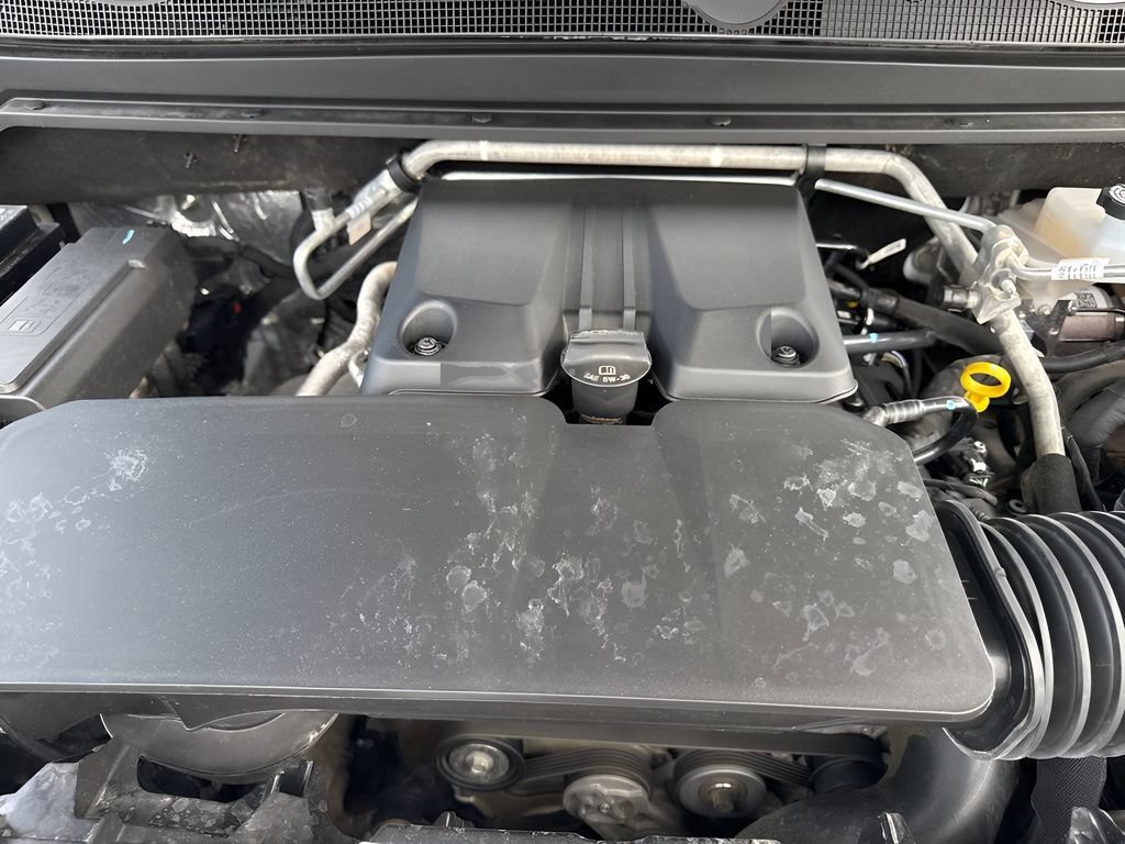 Used 2025 Chevrolet Colorado Z71 AWD/4WD image 31