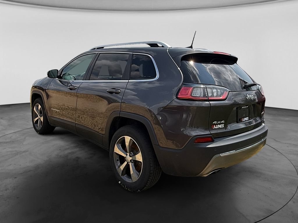 Used 2019 Jeep Cherokee Limited w/ Luxury Group AWD/4WD image 6