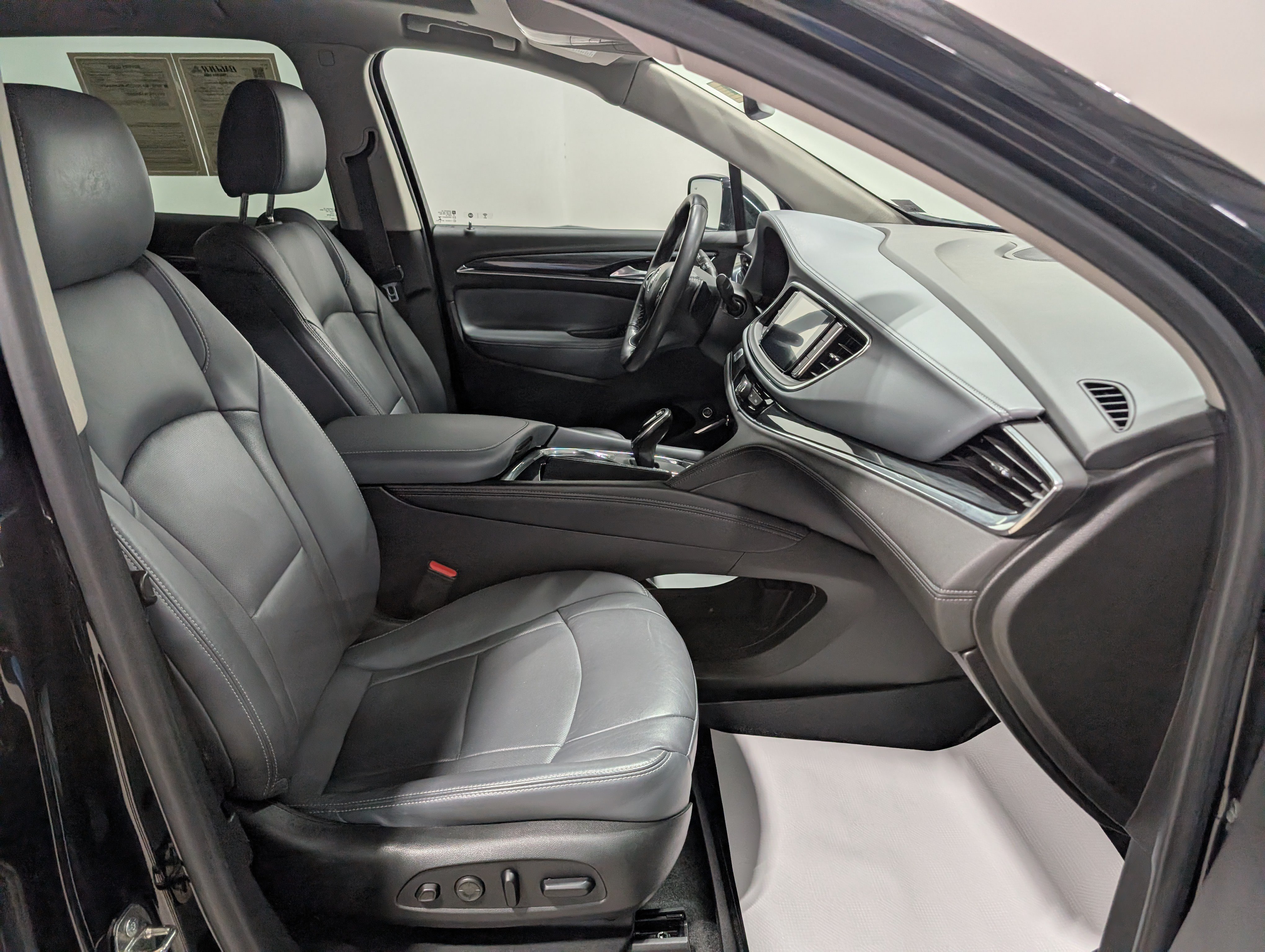 Used 2020 Buick Enclave Premium w/ Sun and Sites Package AWD/4WD image 20