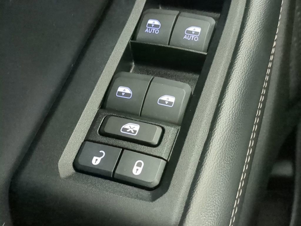 Used 2024 Jeep Grand Cherokee L Laredo image 29