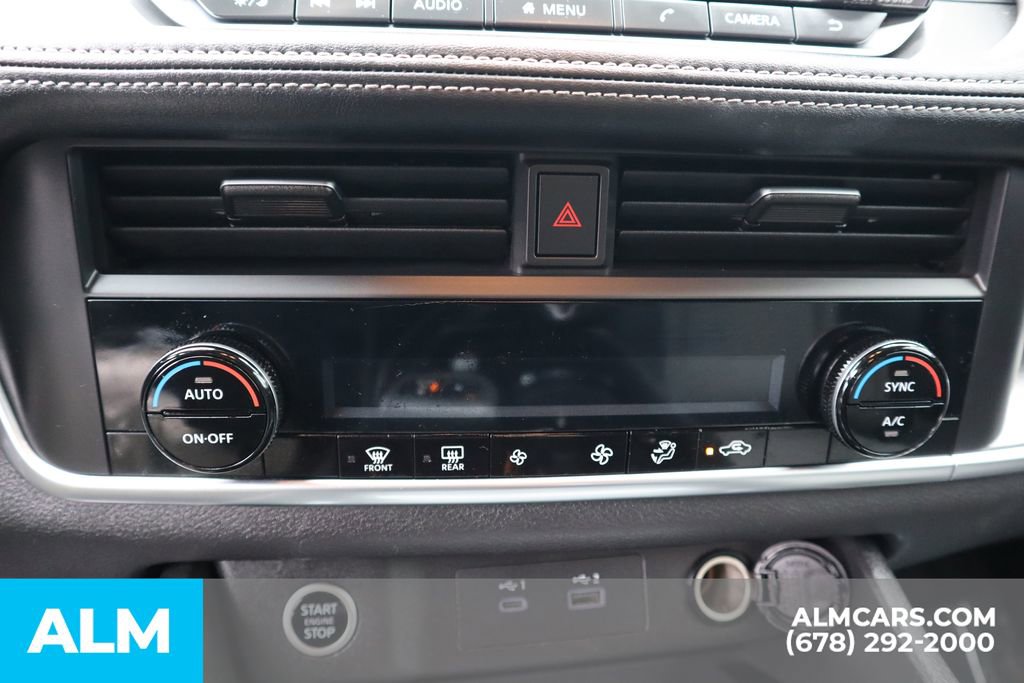 Used 2023 Nissan Rogue SV image 33