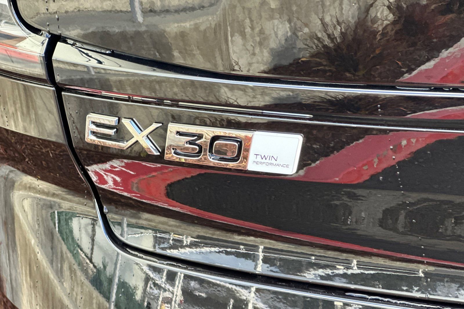 New 2026 Volvo EX30 Ultra w/ Climate Package image 12
