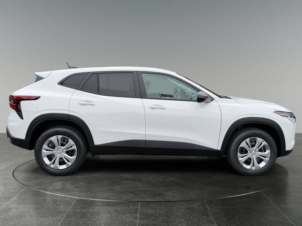 New 2026 Chevrolet Trax LS w/ Driver Confidence Package FWD image 10