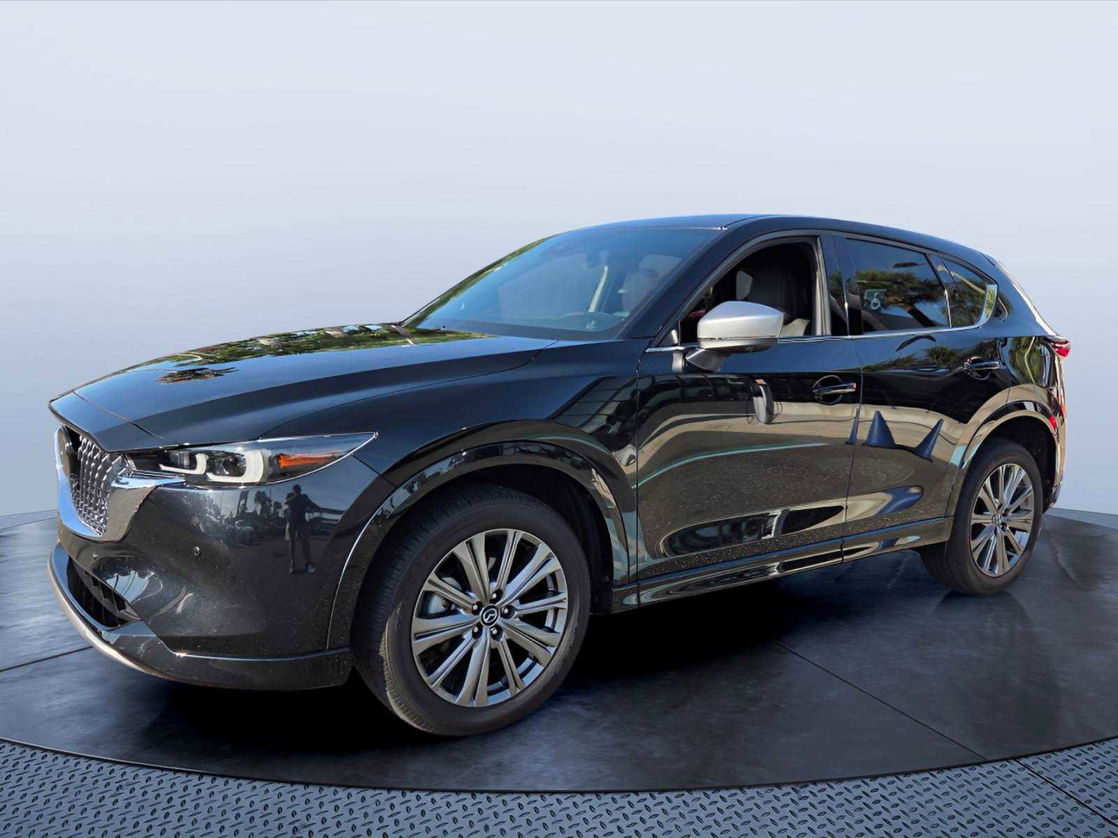 Used 2024 MAZDA CX-5 Signature AWD/4WD image 2