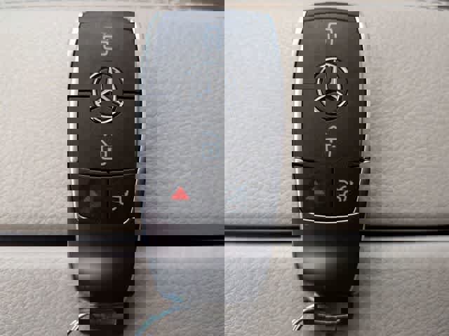 Used 2022 Mercedes-Benz GLB 250 image 36