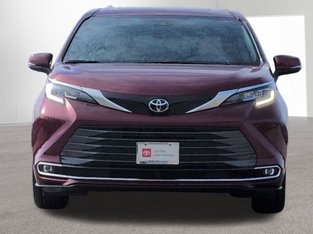 Certified 2026 Toyota Sienna Limited image 2