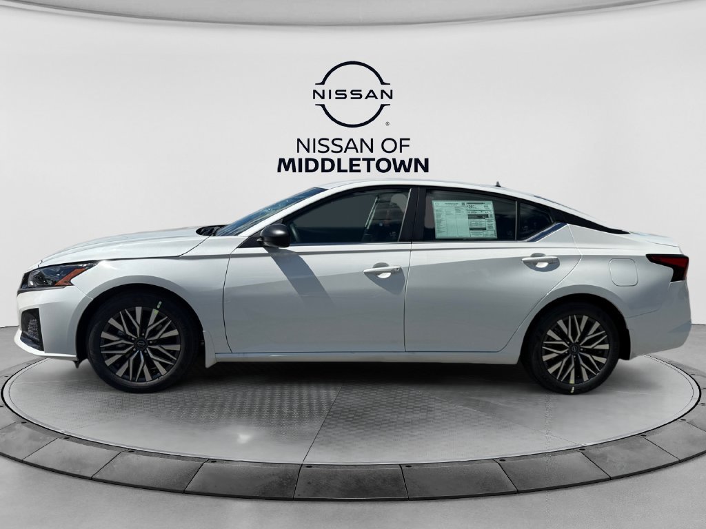 New 2026 Nissan Altima 2.5 SV FWD image 2