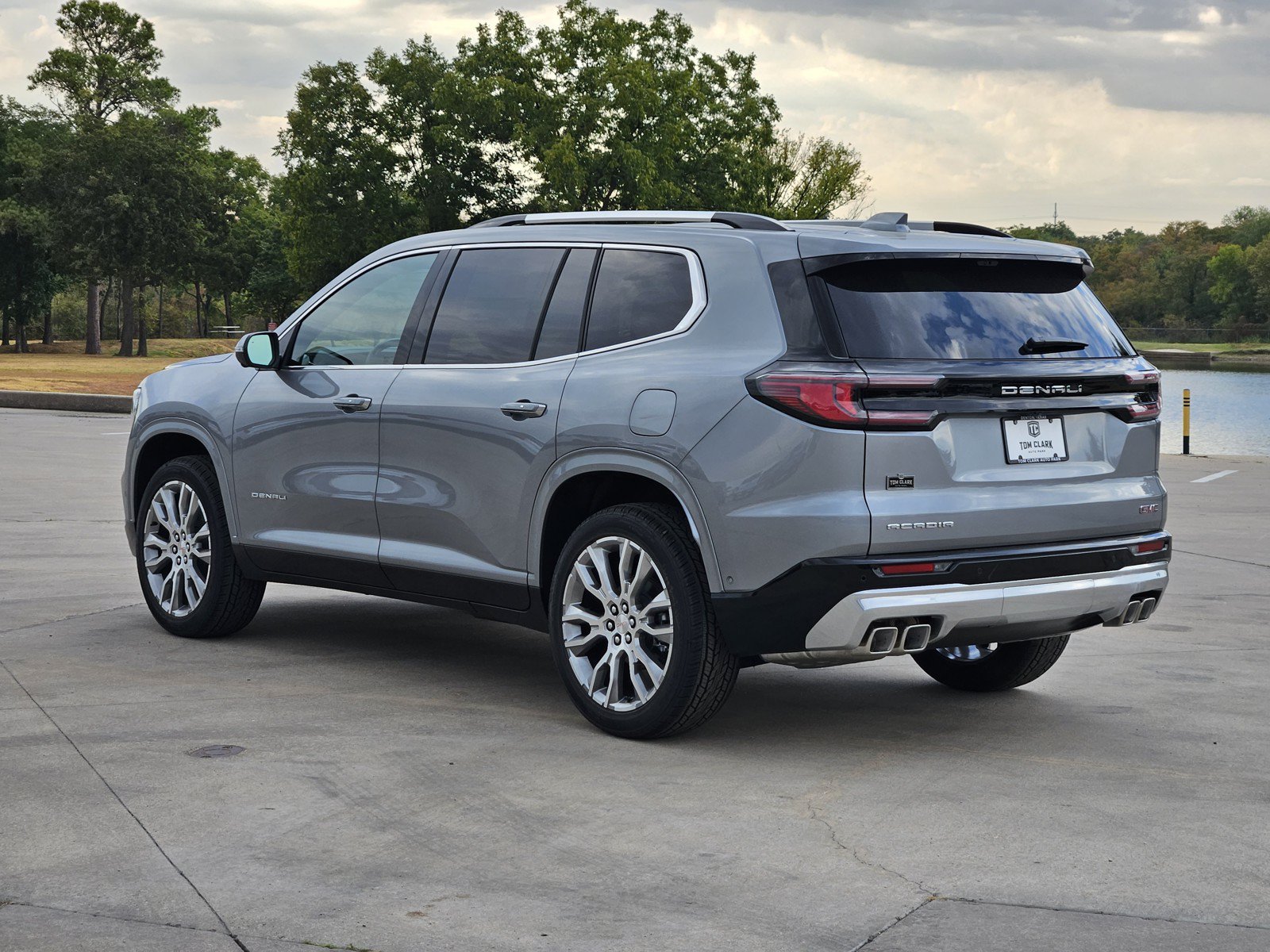 New 2027 GMC Acadia Denali FWD image 3