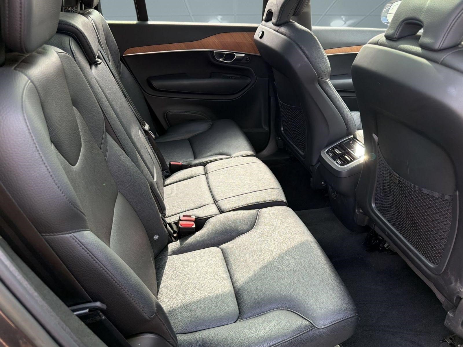 Certified 2023 Volvo XC90 B6 Plus AWD/4WD image 30