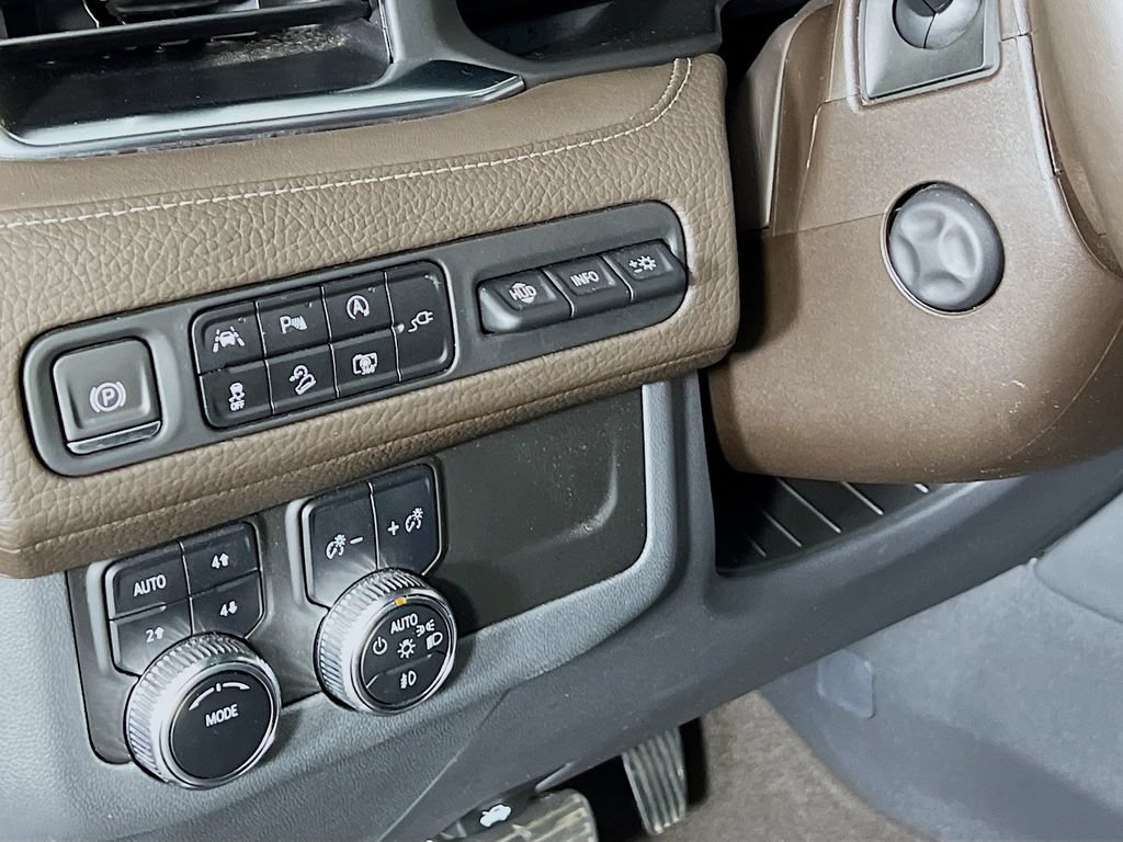 Certified 2022 GMC Yukon Denali AWD/4WD image 10