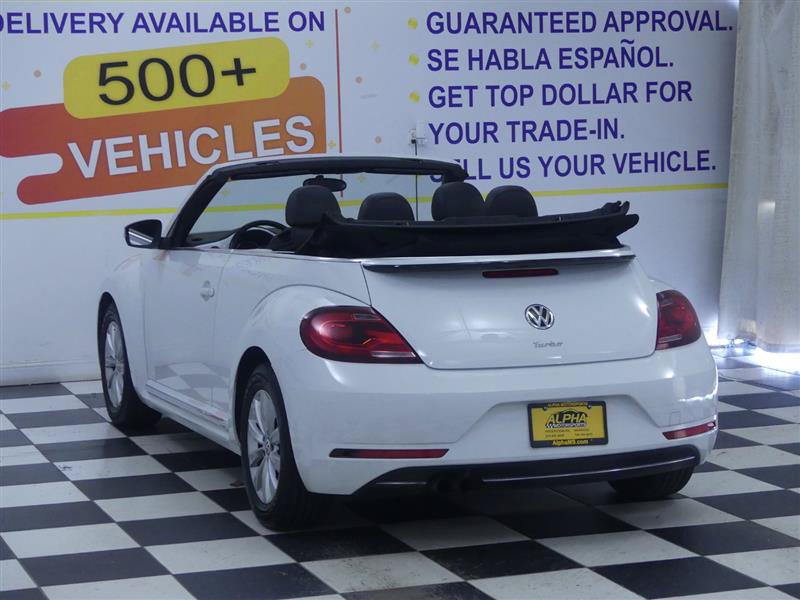 Used 2018 Volkswagen Beetle 2.0T FWD image 4