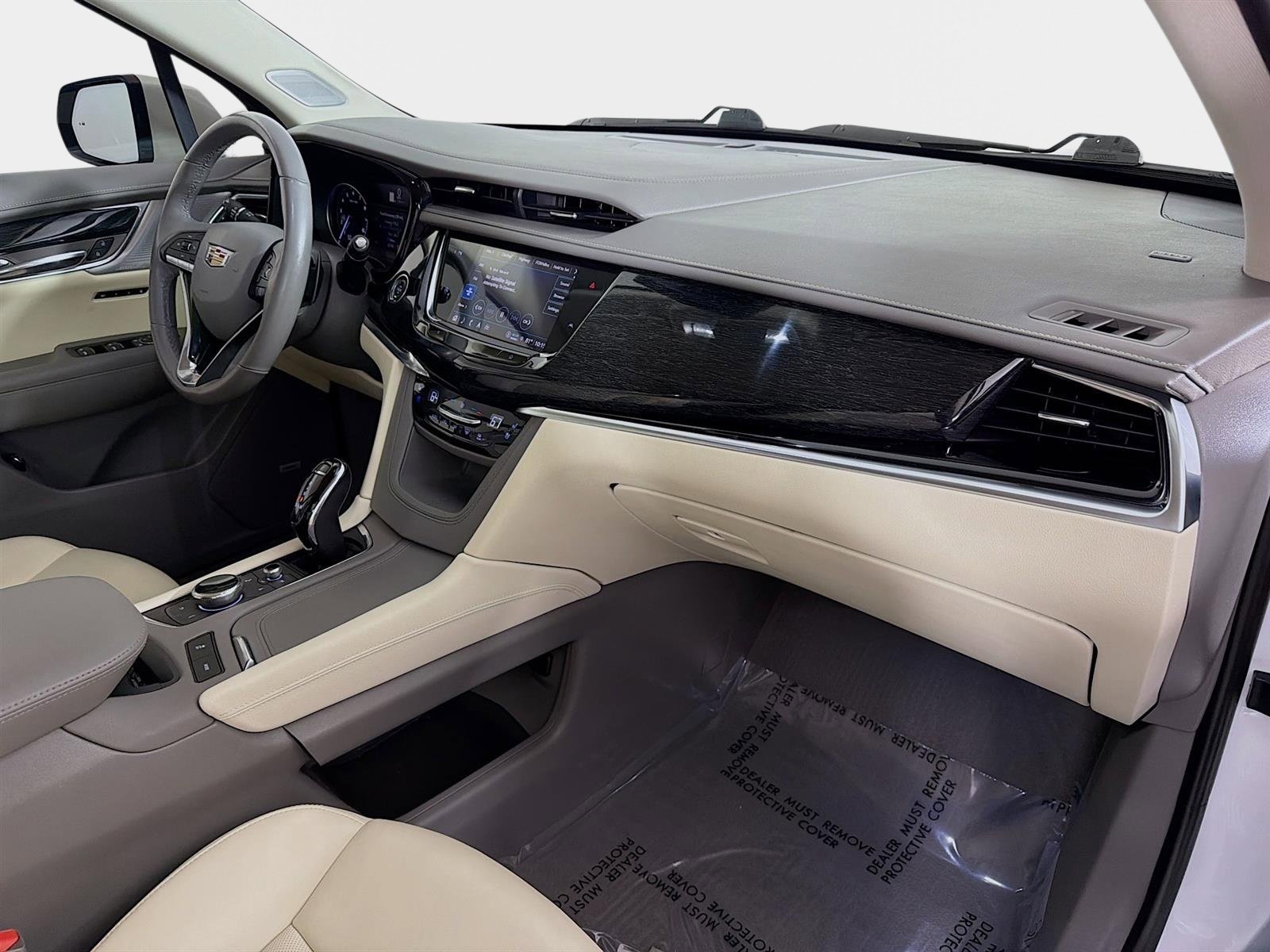 Used 2023 Cadillac XT6 Premium Luxury image 31