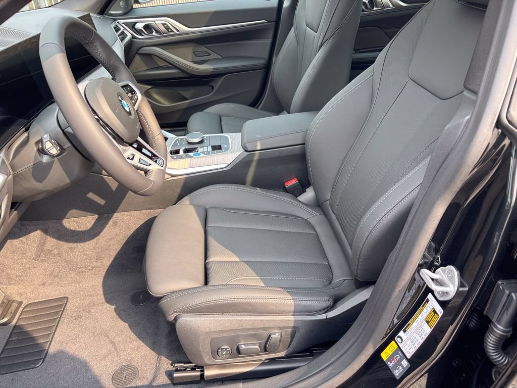 Used 2026 BMW i4 xDrive40i AWD/4WD image 16