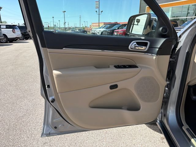 Used 2020 Jeep Grand Cherokee Limited image 20