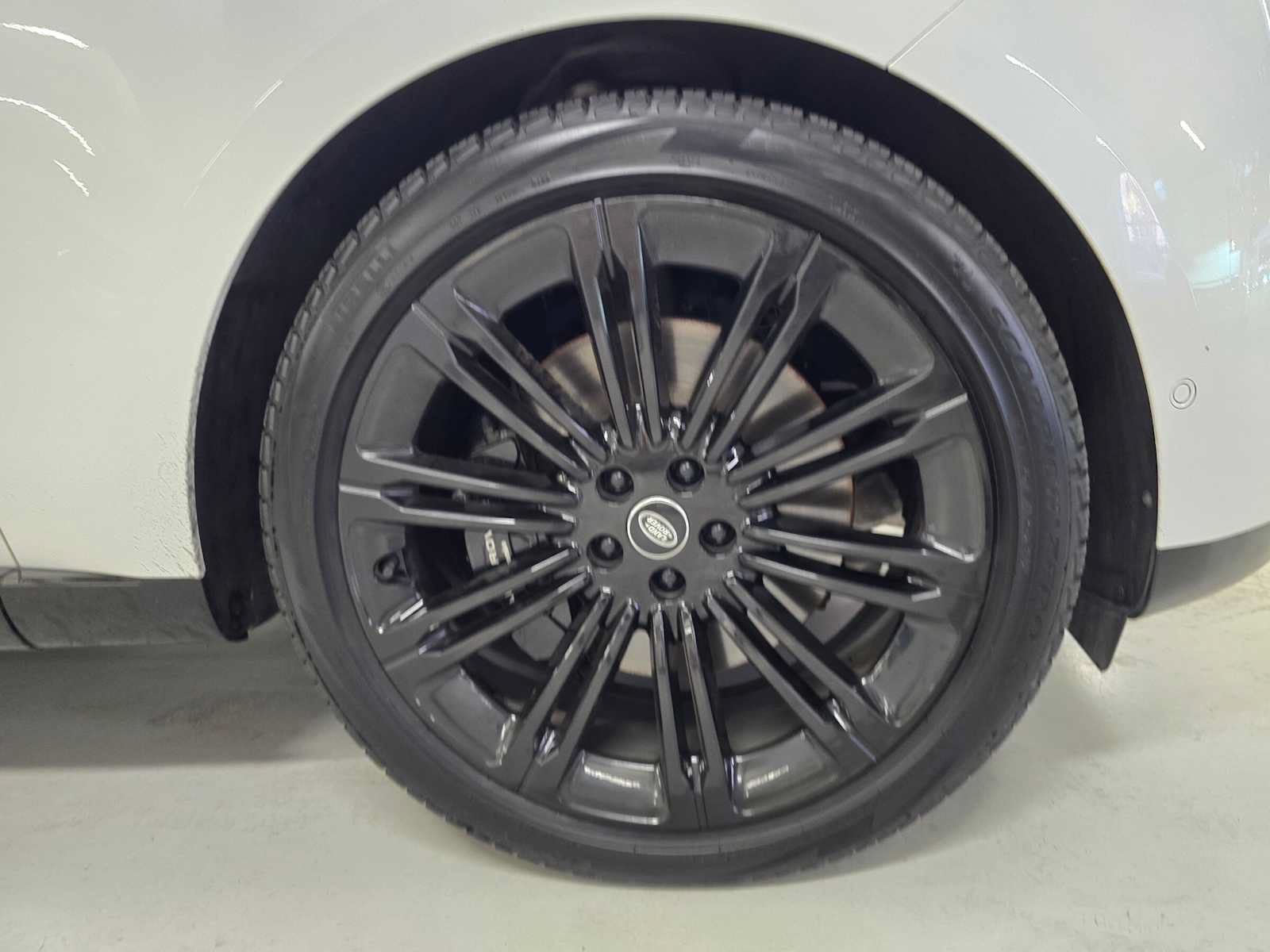Used 2023 Land Rover Range Rover Autobiography AWD/4WD image 9
