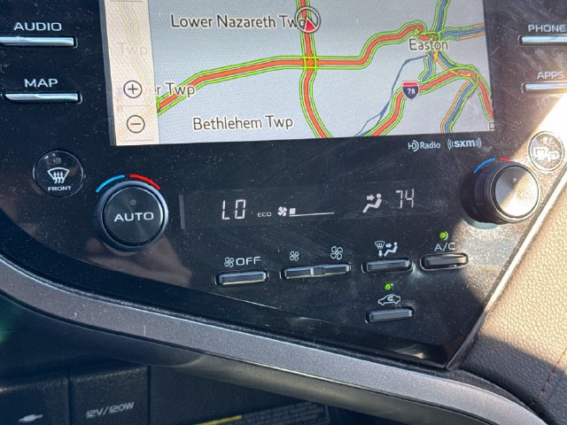 Used 2019 Toyota Camry XLE w/ Navigation Package FWD image 30