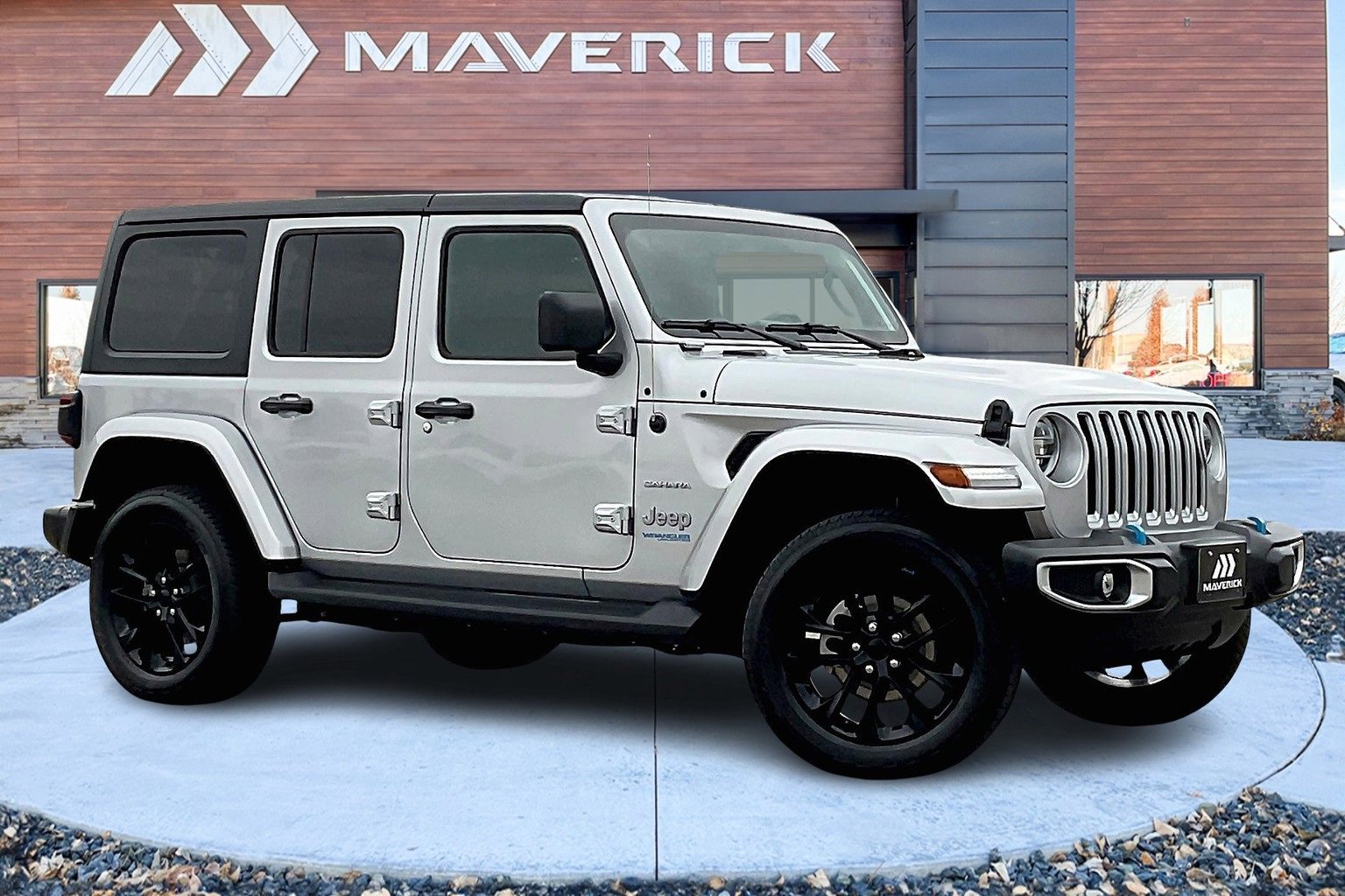 Used 2022 Jeep Wrangler Unlimited Sahara w/ Cold Weather Group