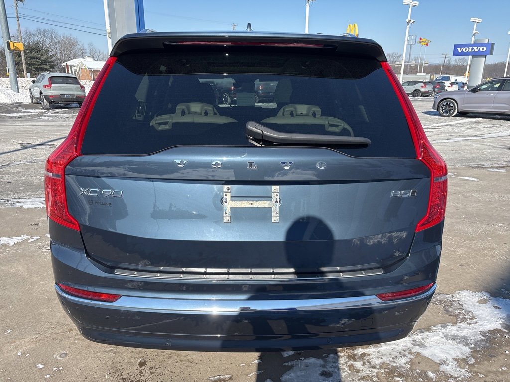 Certified 2023 Volvo XC90 B5 Plus w/ Protection Package Premier image 7