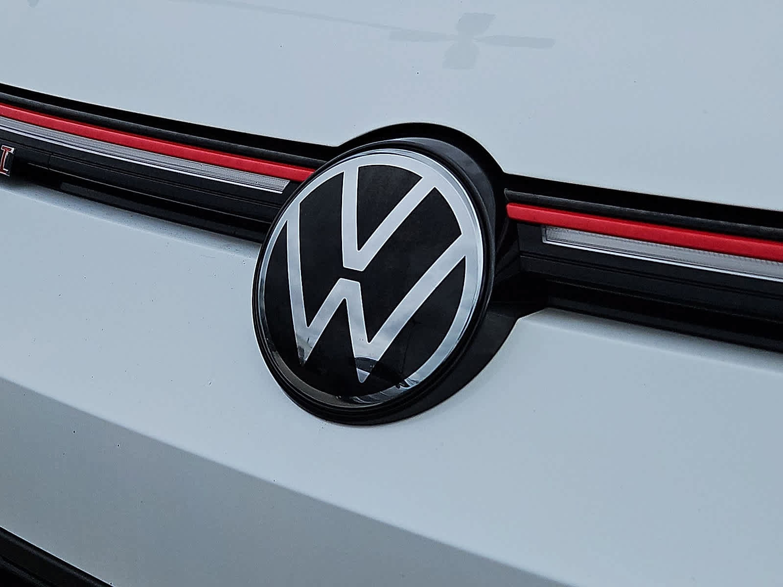 Used 2024 Volkswagen GTI Autobahn FWD image 37