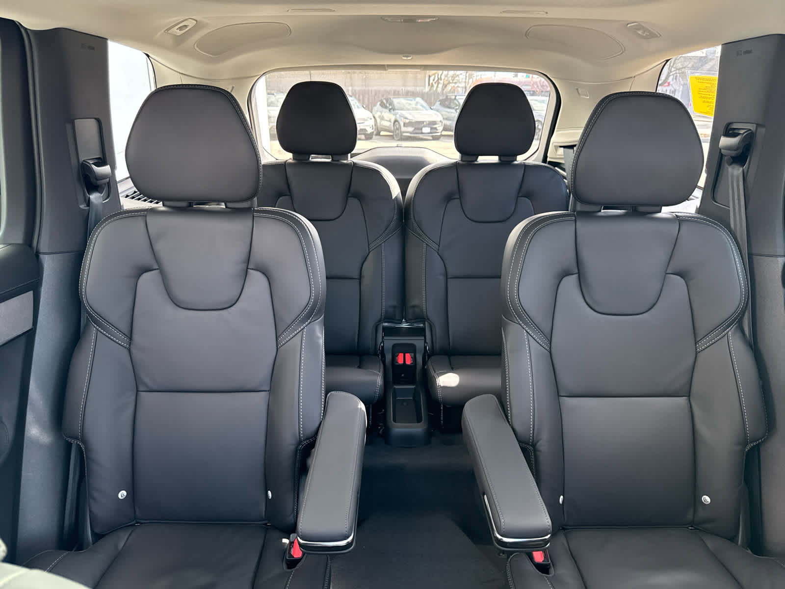 New 2026 Volvo XC90 T8 Ultra w/ Protection Package Premier image 37