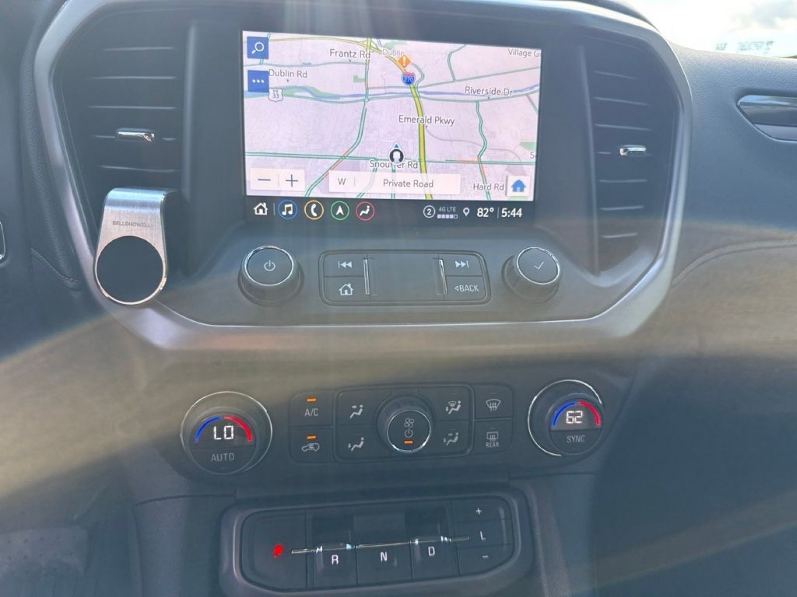 Used 2023 GMC Acadia AT4 w/ Technology Package AWD/4WD image 11