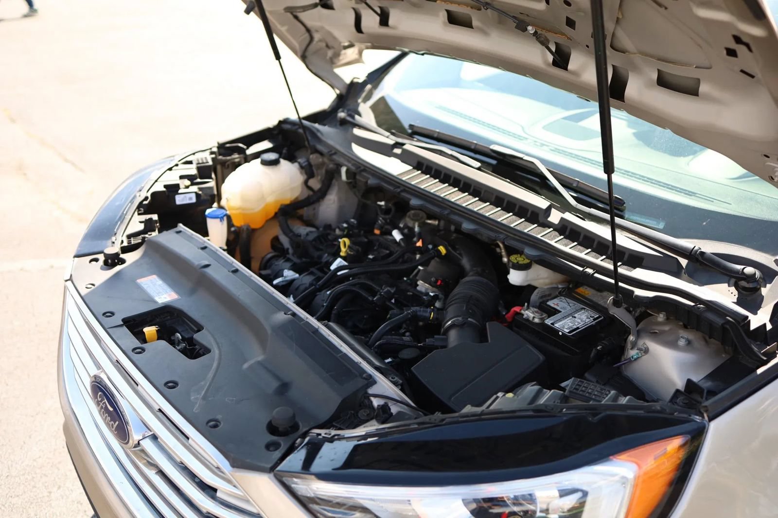 Used 2020 Ford Edge SEL w/ Cold Weather Package AWD/4WD image 44