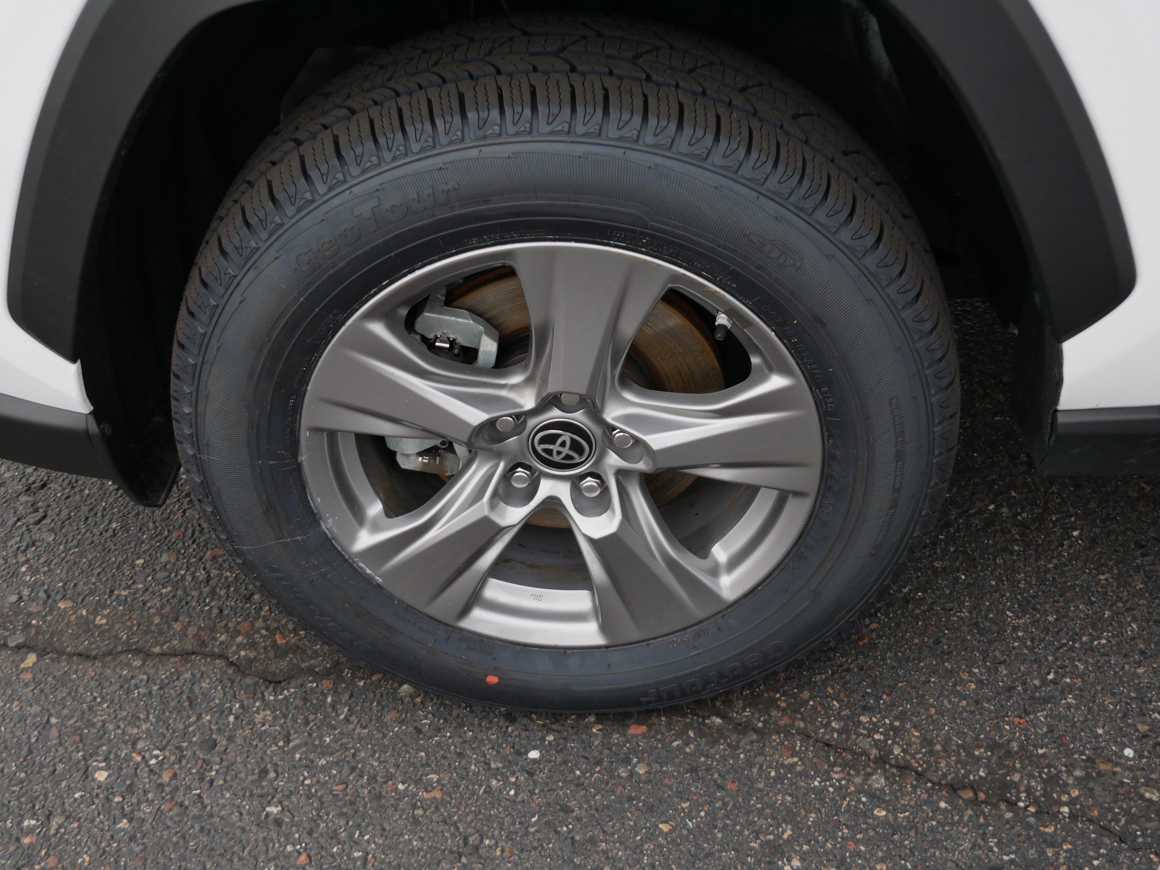 Certified 2024 Toyota RAV4 LE AWD/4WD image 15