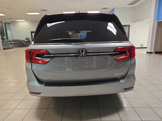 Used 2023 Honda Odyssey Touring image 7