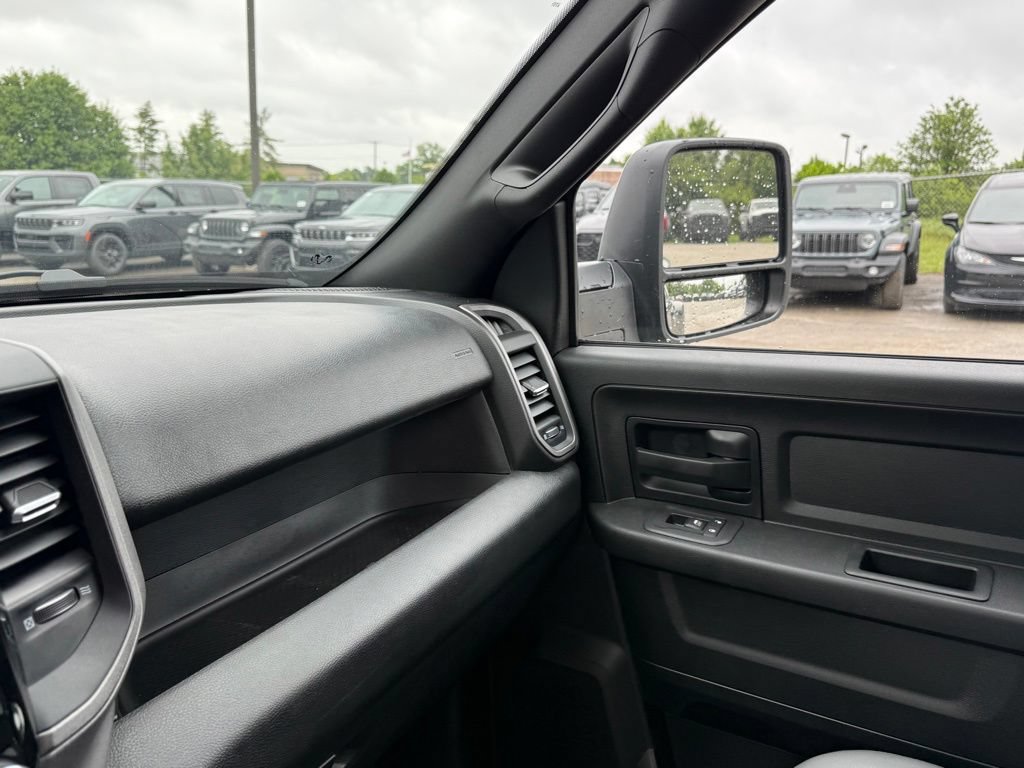 New 2026 RAM 3500 Tradesman AWD/4WD image 22