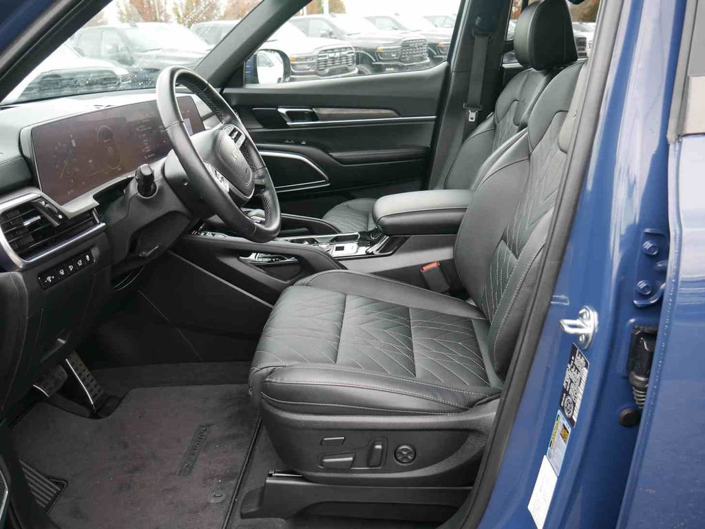 Used 2025 Kia Telluride SX X-Line image 32