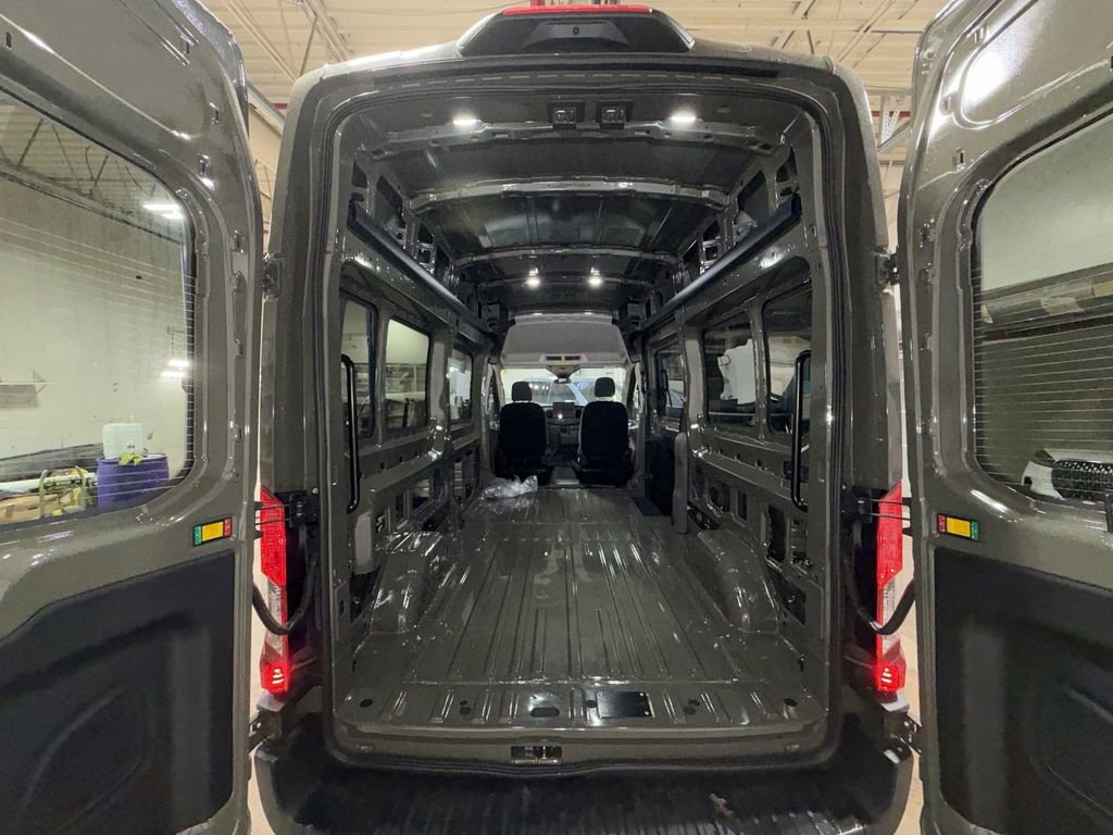 Used 2026 Ford E-Transit 148 High Roof w/ Parcel Delivery Package RWD image 27