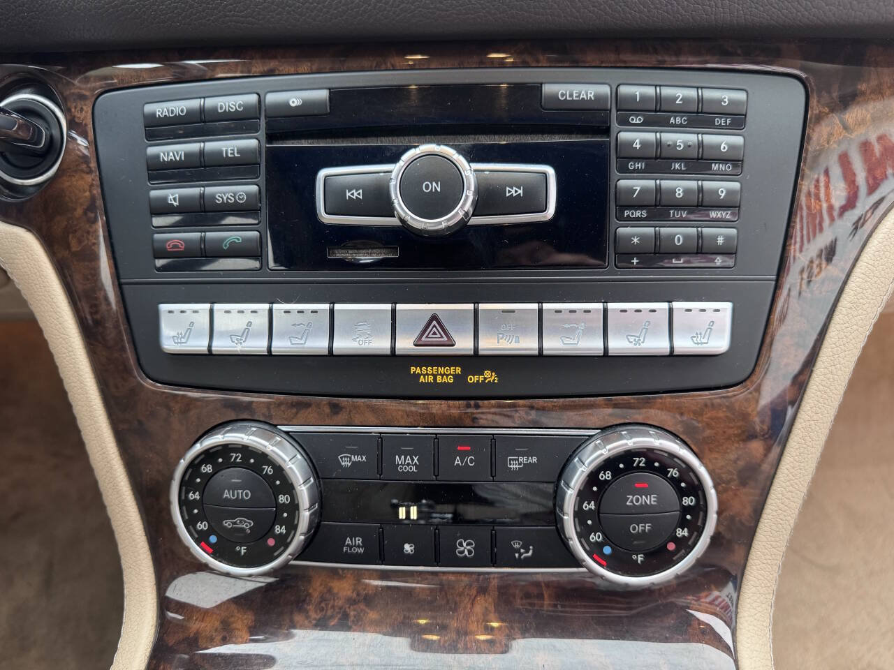 Used 2013 Mercedes-Benz SL 550 image 18