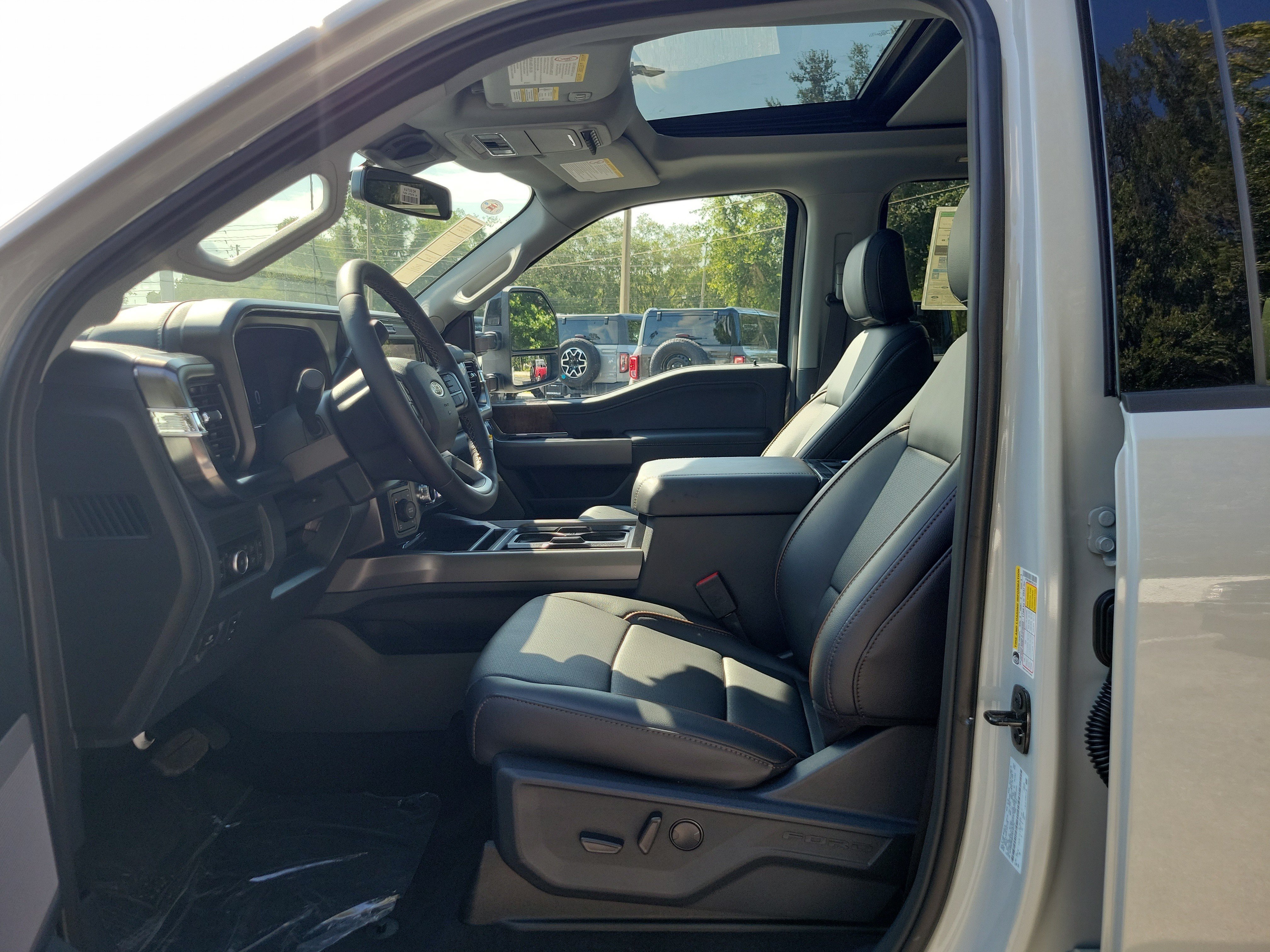 New 2026 Ford F350 Lariat w/ Black Appearance Package AWD/4WD image 20