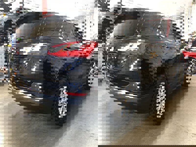 Used 2019 Chevrolet Equinox LT w/ Driver Convenience Package image 5