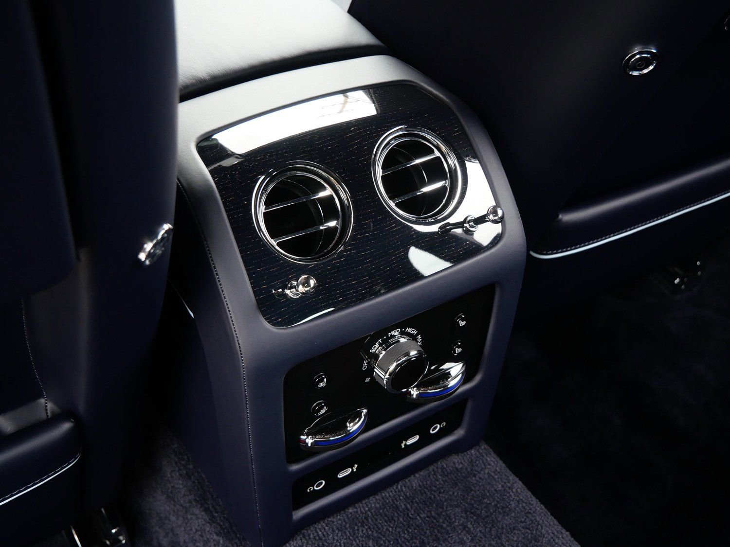 New 2026 Rolls-Royce Ghost Extended Wheelbase image 28