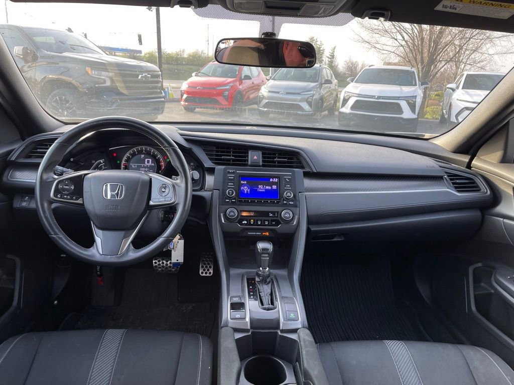 Used 2018 Honda Civic Sport image 11
