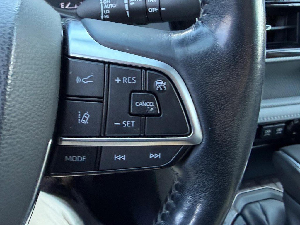 Certified 2020 Toyota Highlander Platinum image 21