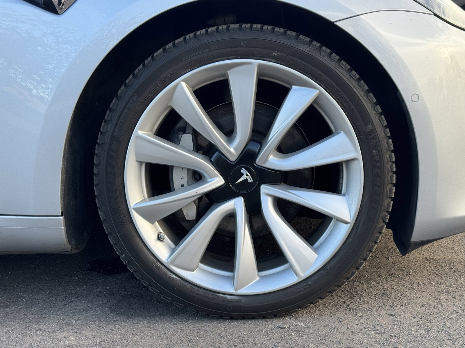 Used 2018 Tesla Model 3 Long Range image 9