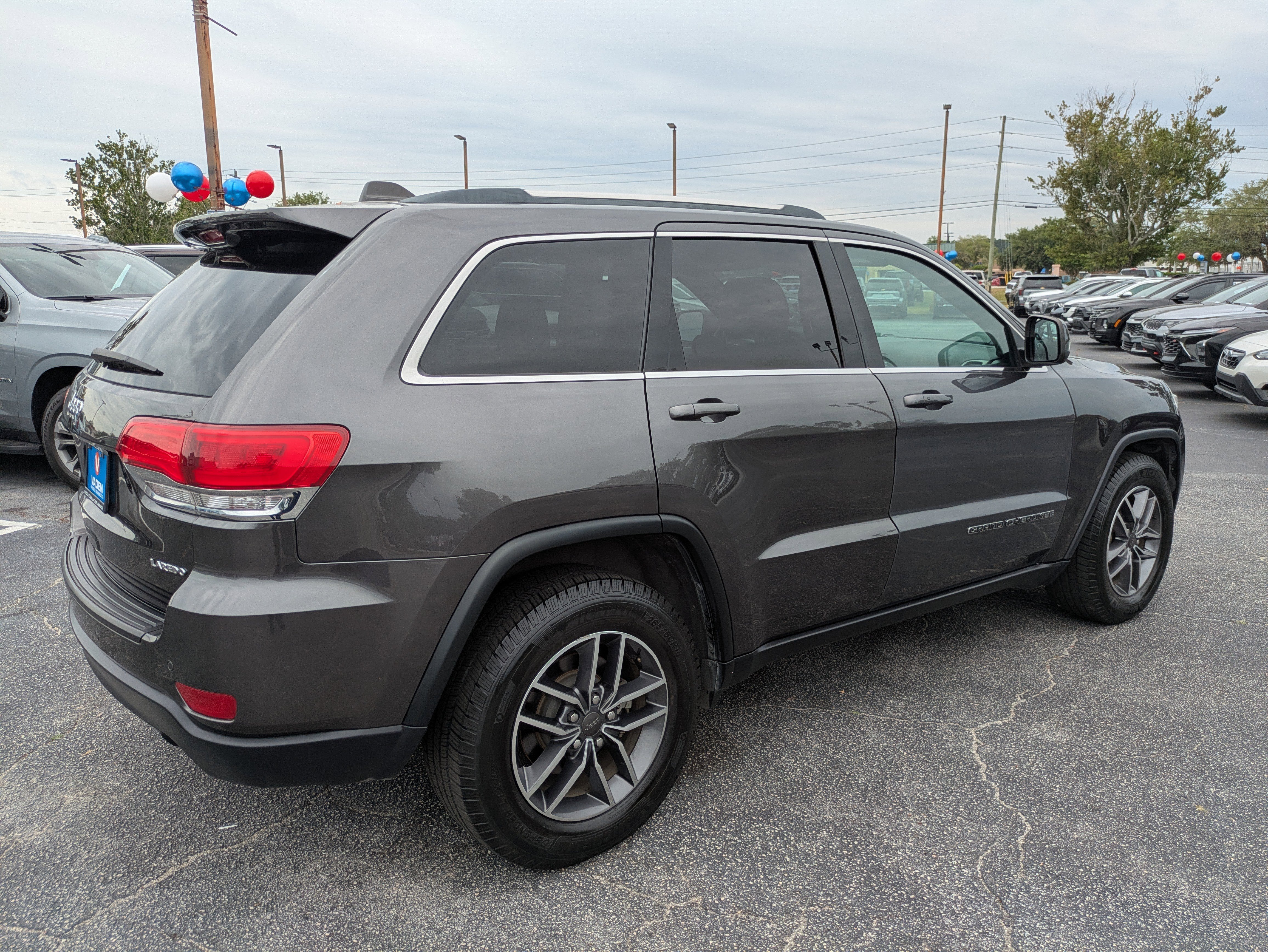 Used 2019 Jeep Grand Cherokee Laredo w/ Laredo X Package RWD image 24