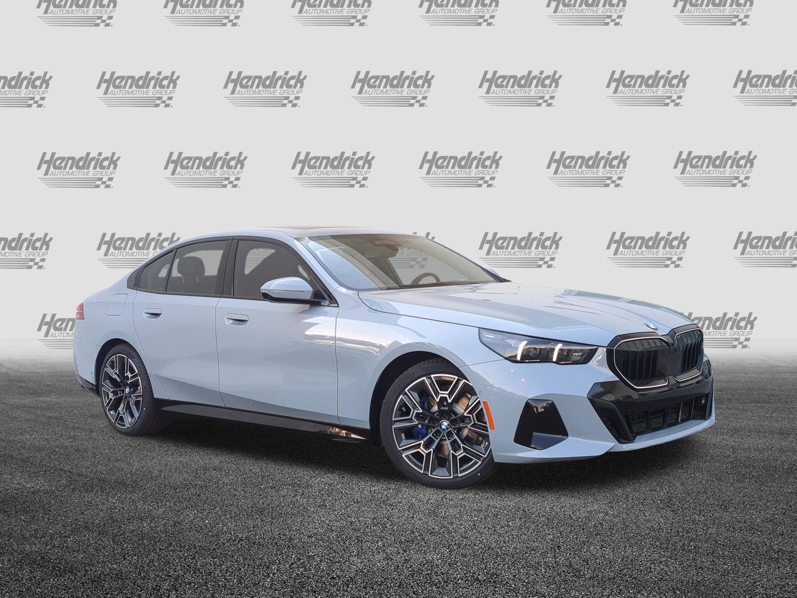 New 2027 BMW 530i RWD image 2