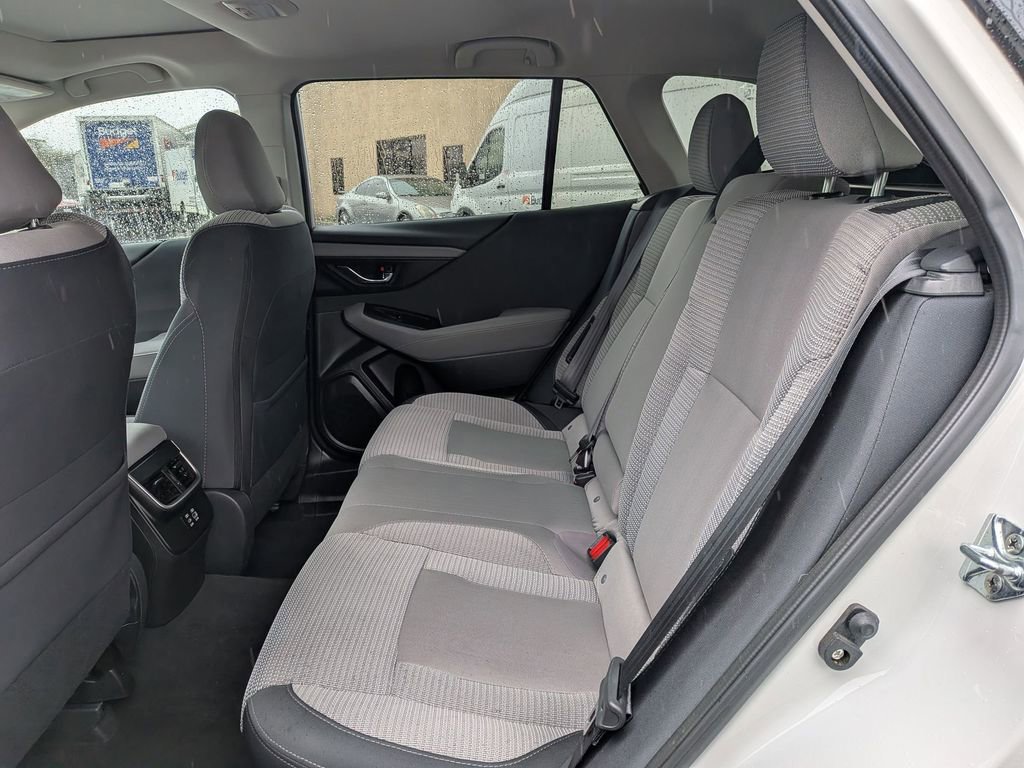 Used 2025 Subaru Outback Premium image 28