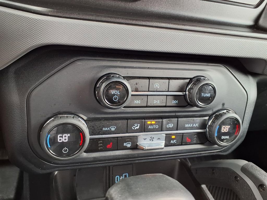 Used 2023 Ford Bronco Big Bend w/ Sasquatch Package image 29